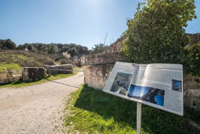 Rocks & Stars @ Cave Romane